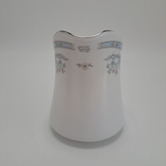 Fairfield Versailles Fine China Floral White Creamer - Picture 5 of 7